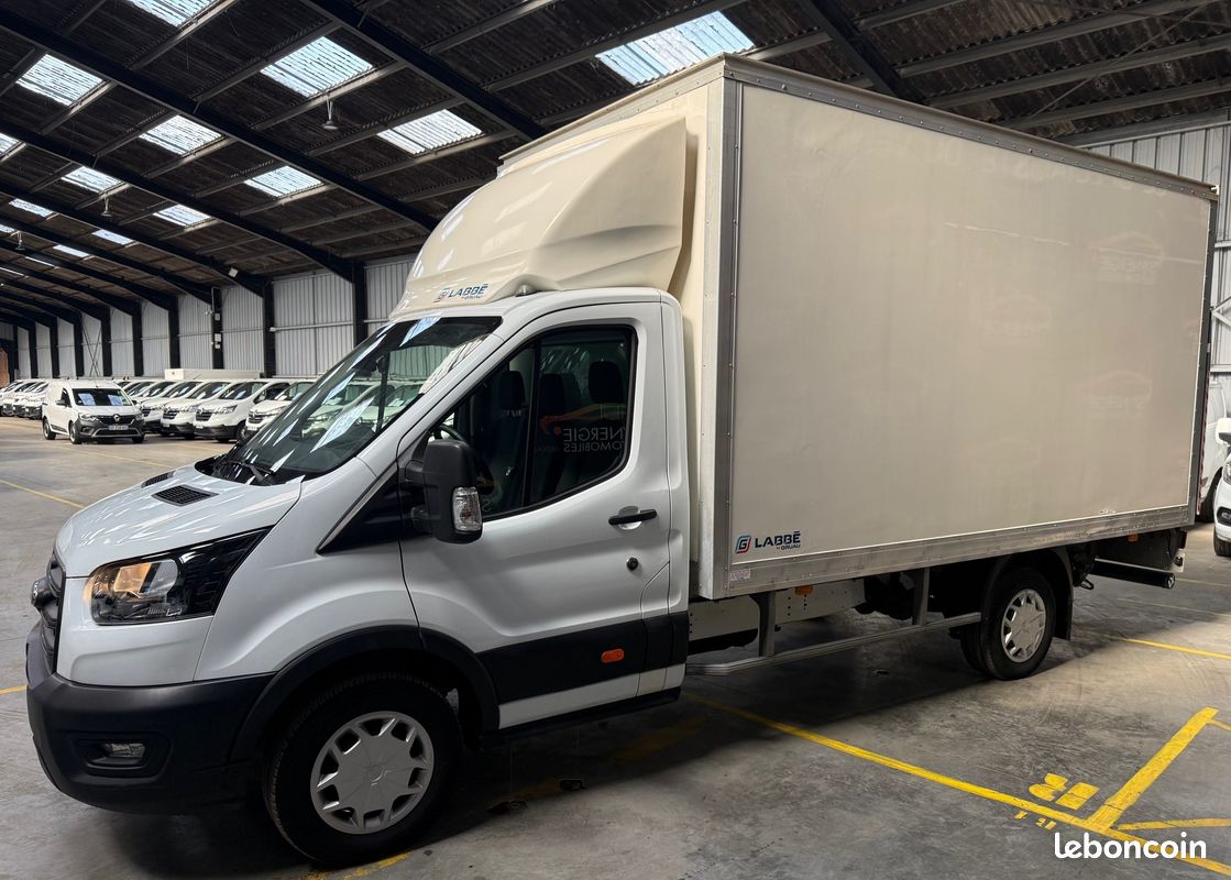 Transit caisse 20m3 + hayon tdci 32.538 km d'origine 23.825 ht (28.590 ttc) (image 2)