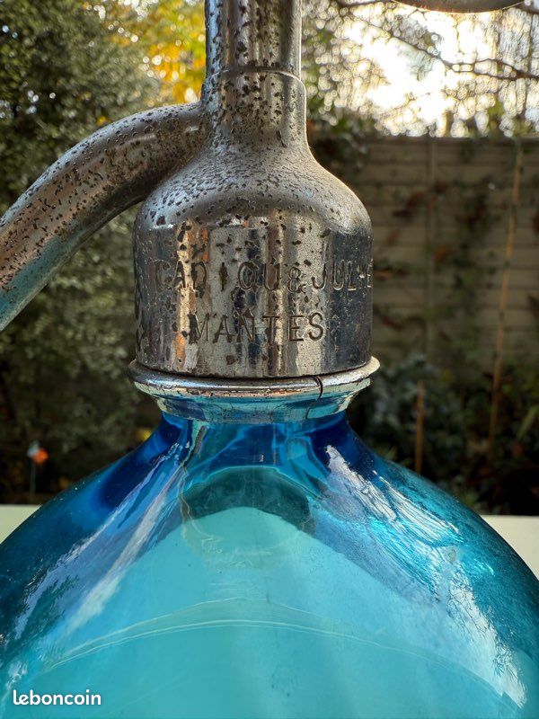 Vend ancien siphon de collection ou de dcoration  Cadiou & Julhe ,  produit  Mantes la Jolie 78200 et distribu  Paris, annes 1920 / 1950 -  Dcoration