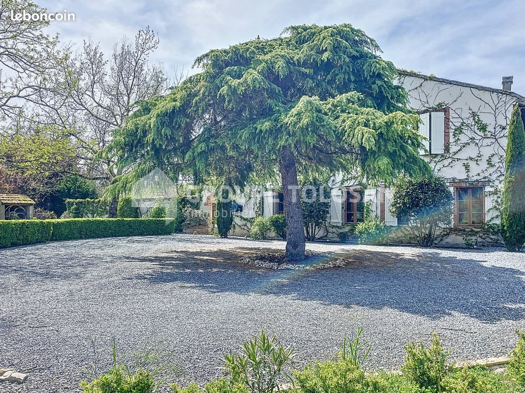Maison 9 pièces 343 m² · à Gaillac · 343 m² · 755 000 €