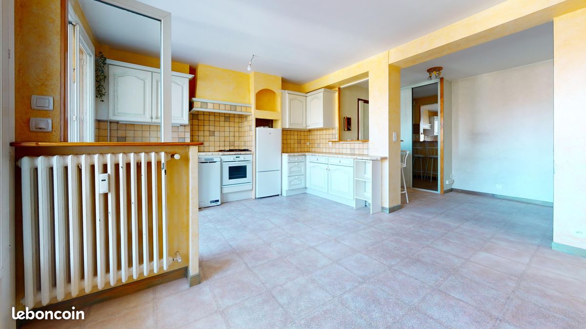 Appartement 2 pièces 50 m² · à Saint-Étienne · 50 m² · 82 000 €
