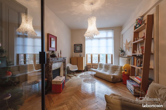 Appartement 7 pièces 172 m²
