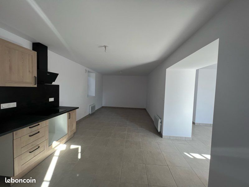 Appartement 3 pièces 92 m² · à Saint-Étienne-de-Baïgorry · 92 m² · 715 €/mois