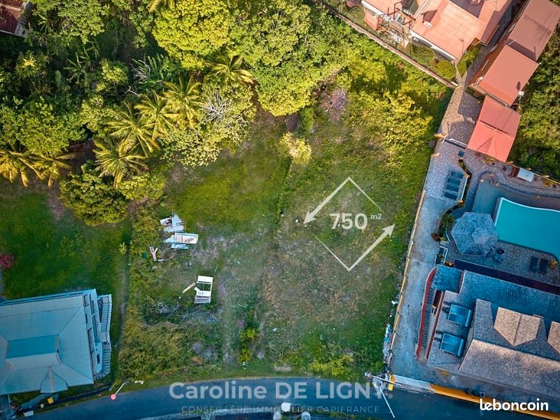 Terrain 750 m² Deshaies · 150 000 €