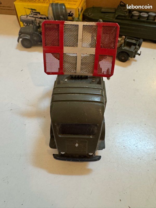 Camion Militaire CIJ Renault Goélette Radar – Miniature Métal 1/43 Avec Soldat