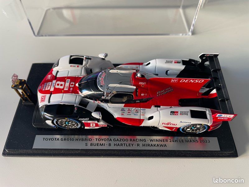 SPARK TOYOTA GR010 Hybrid #8 Buemi Hirakawa winner Le Mans 2022 1/43