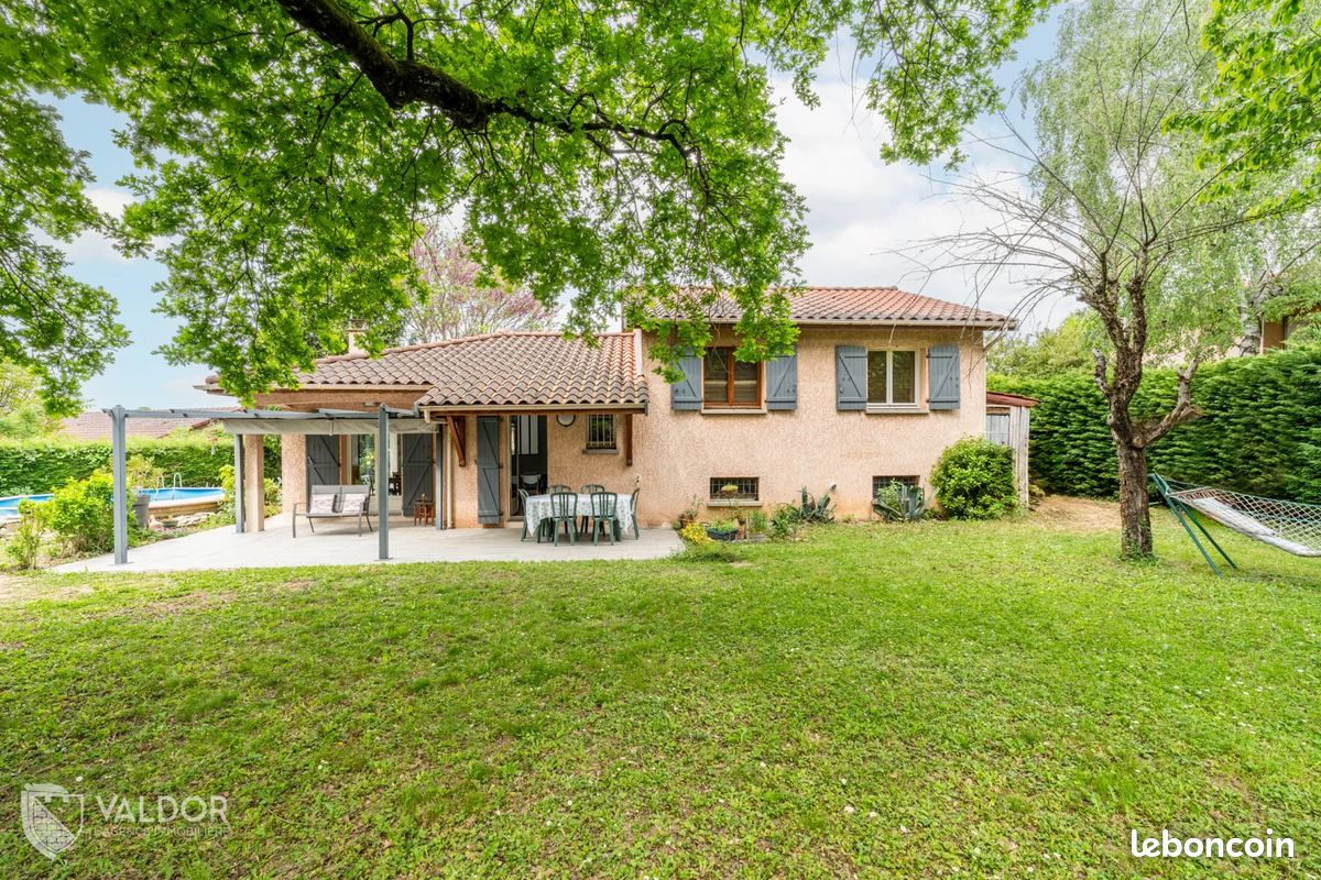 Maison 6 pièces 121 m² · à Neuville-sur-Saône · 121 m² · 525 000 €