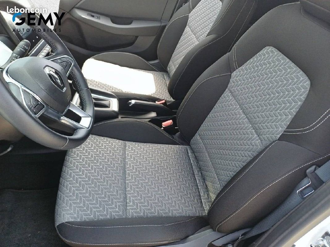 RENAULT Clio TCe 90 X-Tronic Evolution (image 9)