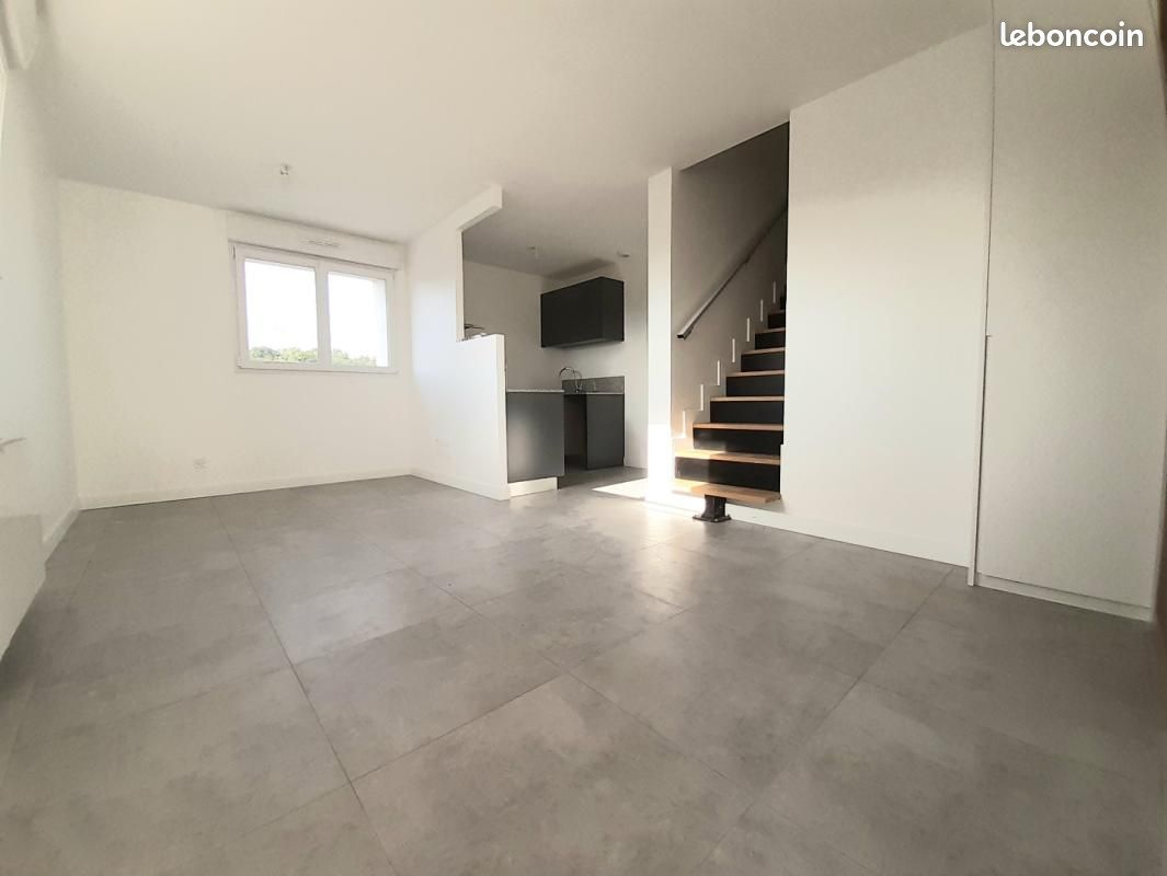 Appartement 4 pièces 66 m² · à Saint-Priest · 66 m² · 1 046 €/mois