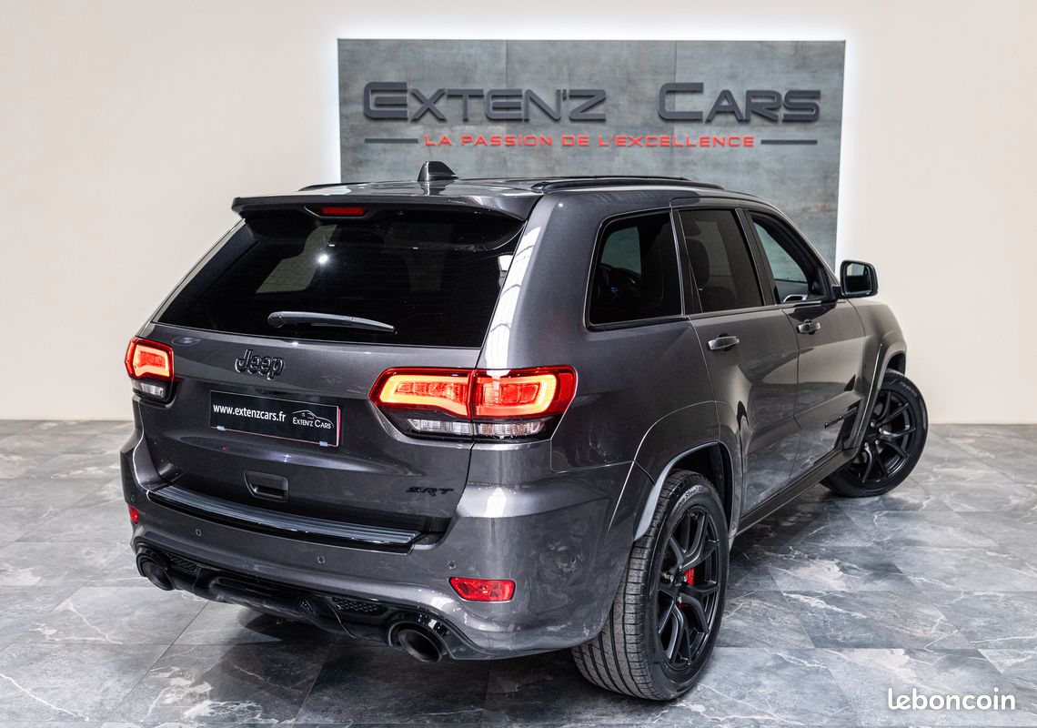 Jeep Grand Cherokee 6.4 V8 HEMI SRT 468CV - MALUS INCLUS - 1ère Main Avec 39.000 Kms - Etat Exceptionnel - Apple CarPlay - Garantie 12 Mois (image 2)