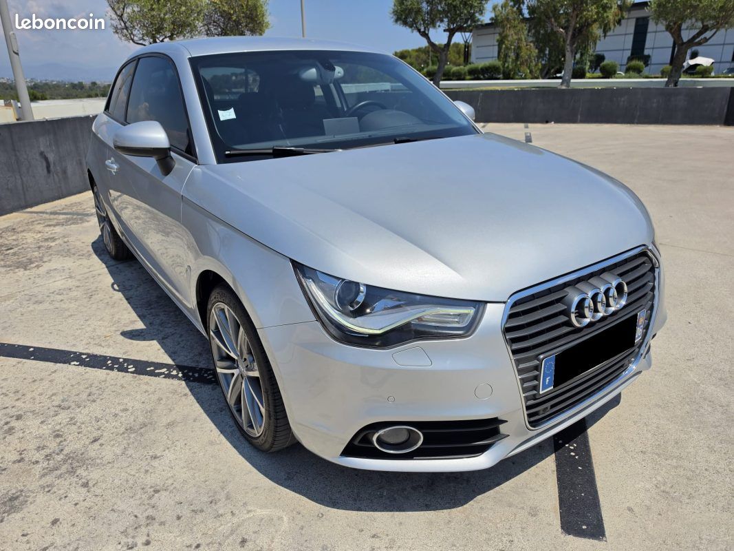 AUDI A1 1.4 TFSI 122 ATTRACTION S TRONIC — photo 3