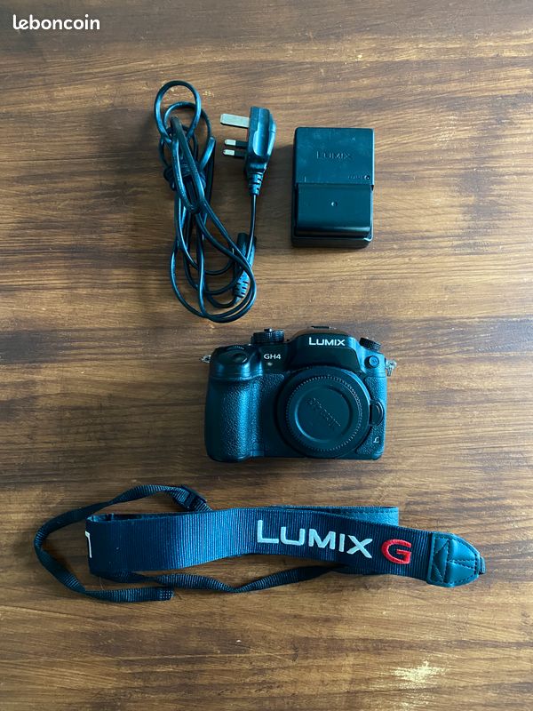 Panasonic Lumix GH4 en très bon état avec 2 batteries et chargeur - Photo, audio & vidéo