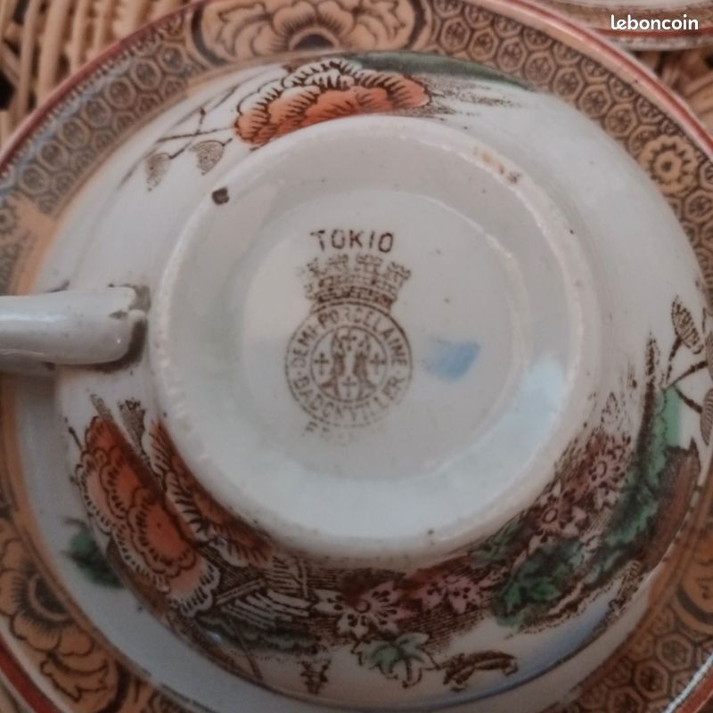 Lot 4 tasses et 6 sous tasses (image 5)