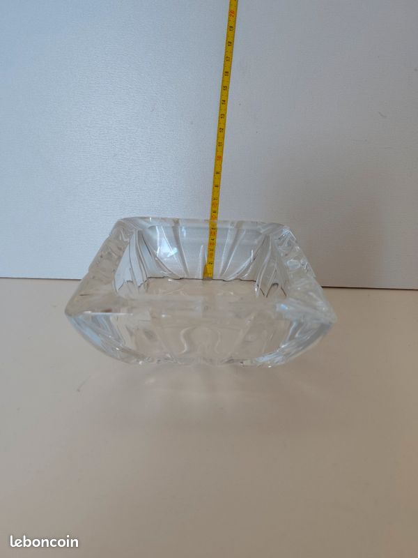 Cendrier cristal (image 1)