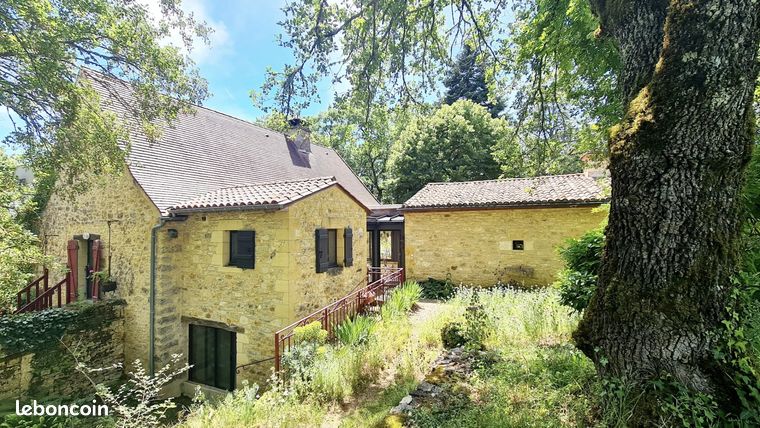 Propriété 7 pièces 202 m²