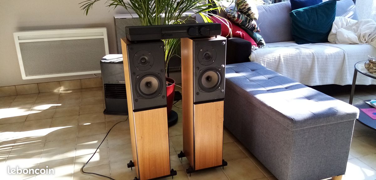 Hi-fi rega (image 1)