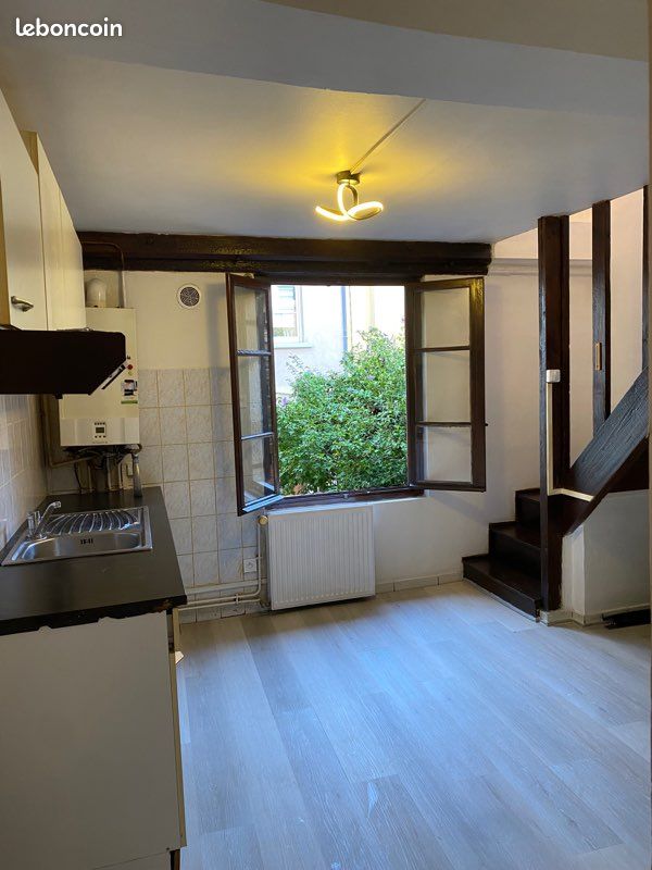 Appartement 2 pièces 30 m² · à Neuville-sur-Saône · 30 m² · 650 €/mois