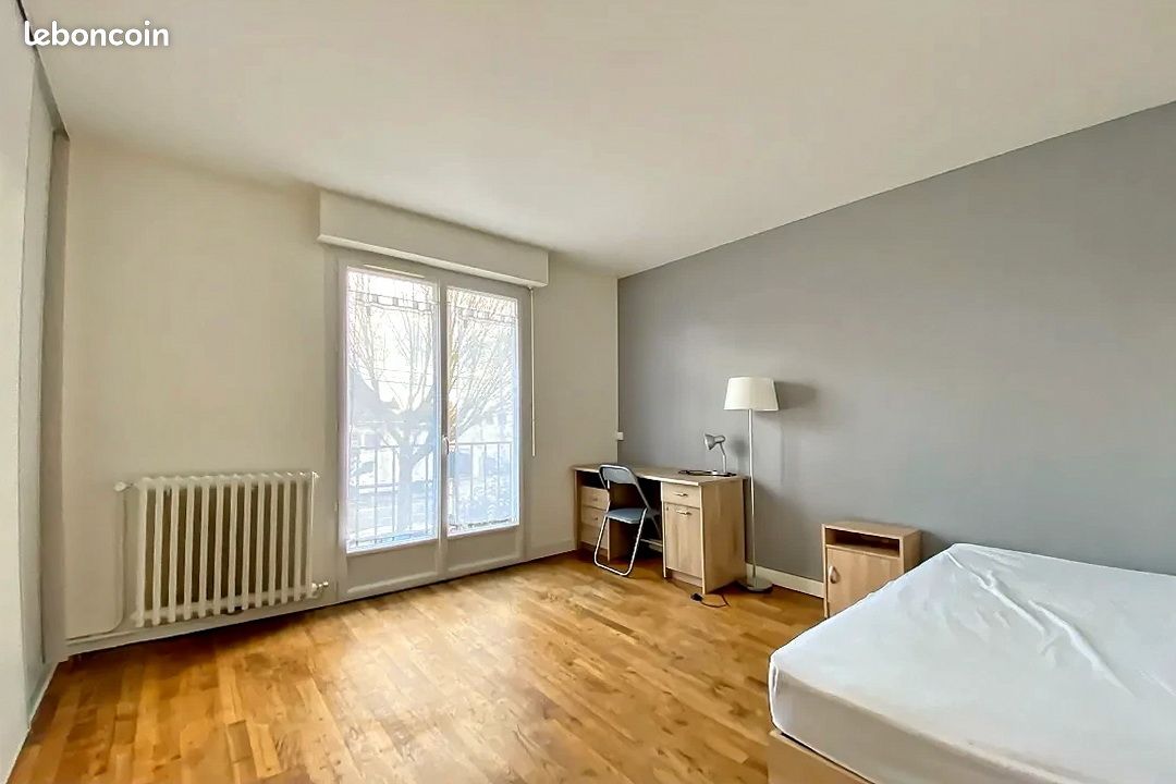 Chambre meublée en colocation - Angers Pasteur (image 1)