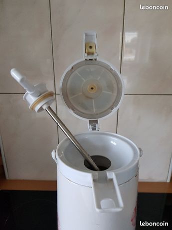 Porte boisson à pompe (image 2)