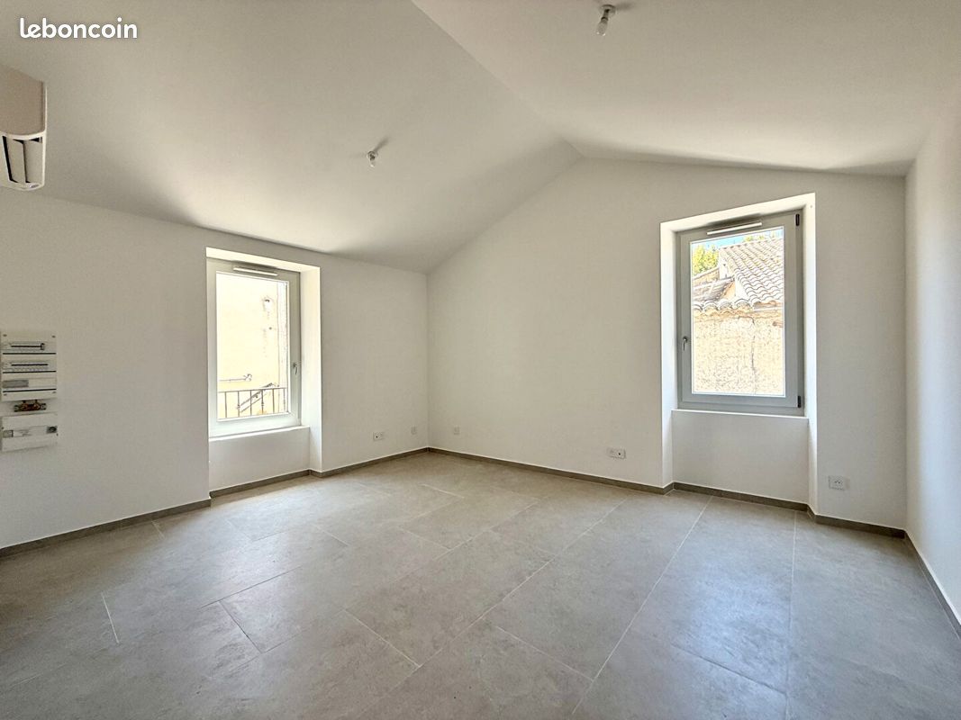 Appartement 1 pièce 28 m² · à Mouriès · 28 m² · 520 €