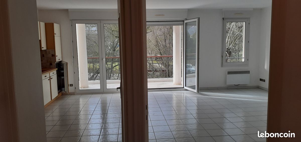 Appartement 3 pièces 81 m² · à Vendôme · 81 m² · 910 €