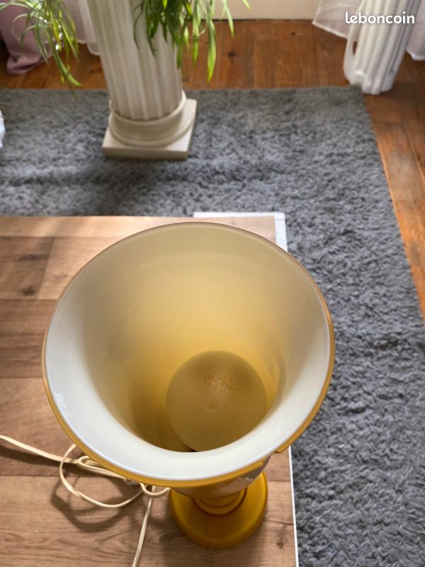 Lampe en opaline vintage hauteur 40 cm (image 4)