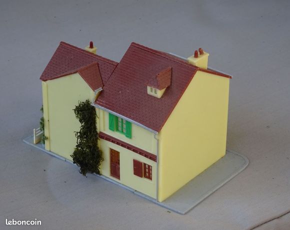 Maquette MKD HO Auberge Fleurie – Kit Non Assemblé – Réf 662 – Édition Limitée