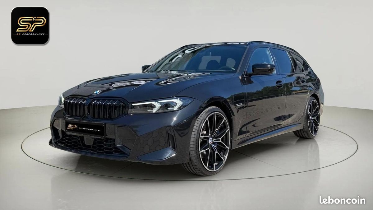 BMW Série 3 330e Touring M Sport * 292 ch * H&K * HUD * Toit Pano * Sièges M Sport (image 1)