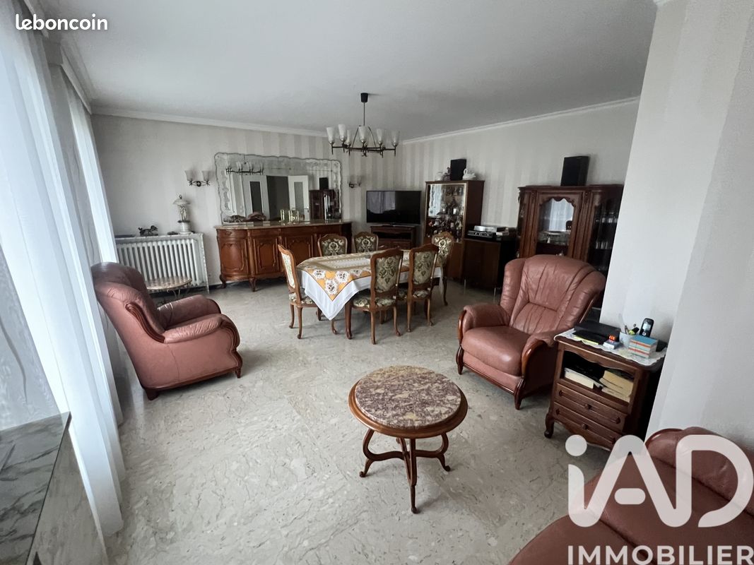 Immeuble 280 m² · à Thiais · 280 m² · 895 000 €