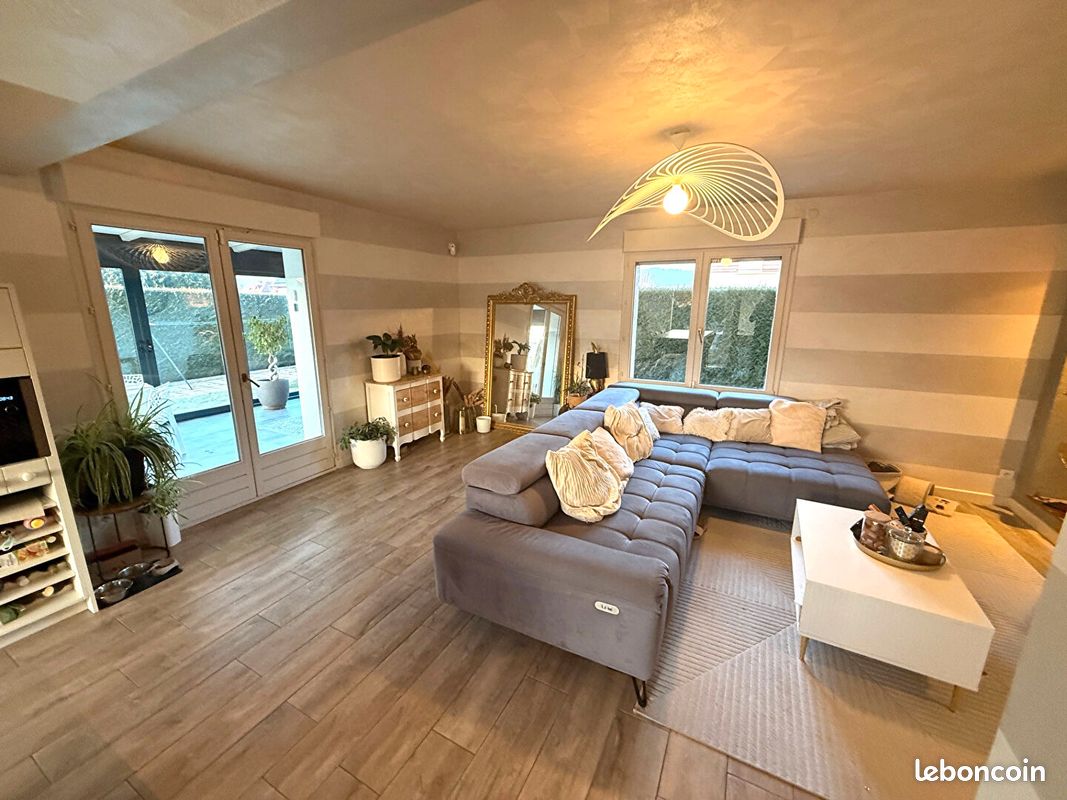 Maison 7 pièces 181 m² · à Saint-Étienne-lès-Remiremont · 181 m² · 349 900 €