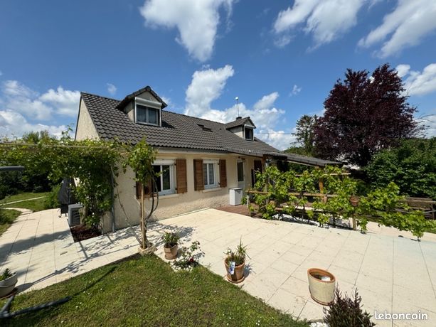 Maison 8 pièces 180 m²