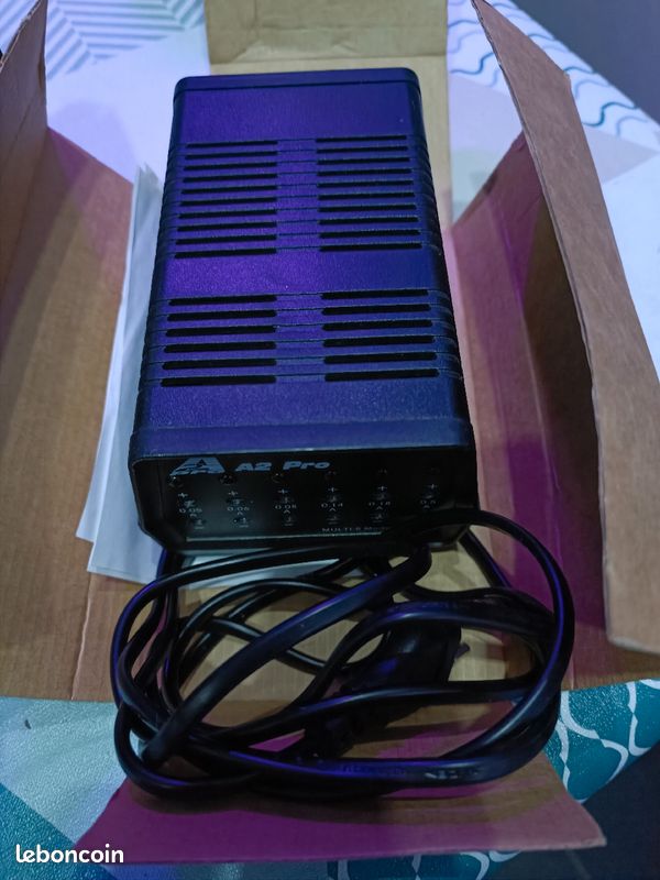 Chargeur batterie multi A2 pro jamais servis (image 2)