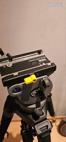 Trépied VELBON DV-7000N avec tête PH-368