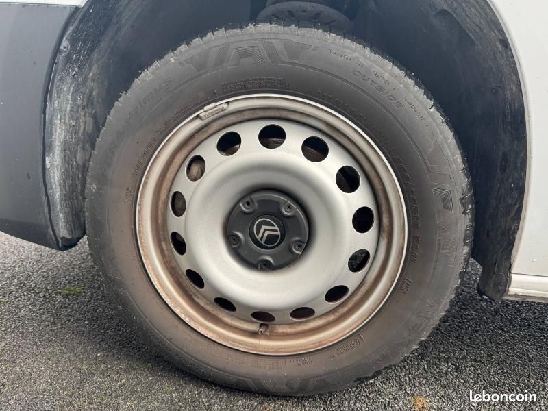 Citroen Berlingo Van XL 950kg BlueHDi 100 Pack Premium Connect / GPS / CAMERA / 3PL / 14908 HT (image 44)