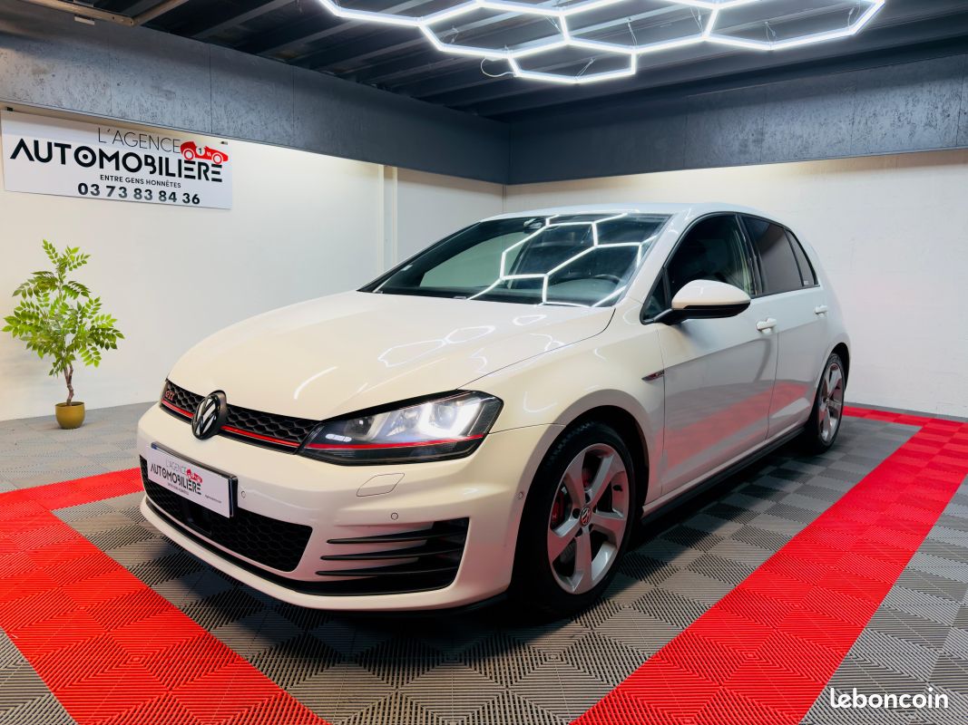 VOLKSWAGEN Golf VII 7 GTI Performance 230 DSG – Origine France – Carnet complet – 3 ième main (image 1)