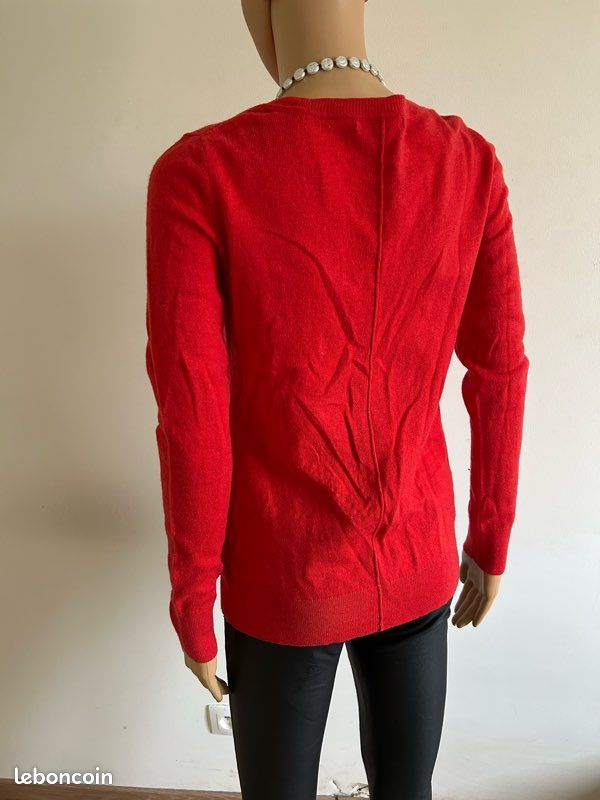 Pull rouge orangé avec col en V GAP taille S état satisfaisant (bouloches) (image 8)