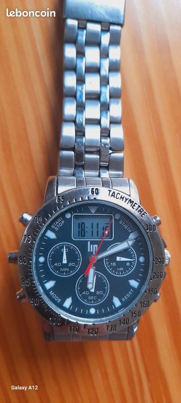Lot De Pièces Pour Montre Lip Chrono - Cadran, Verre Et Poussoirs - Référence LI42687 - Occasion