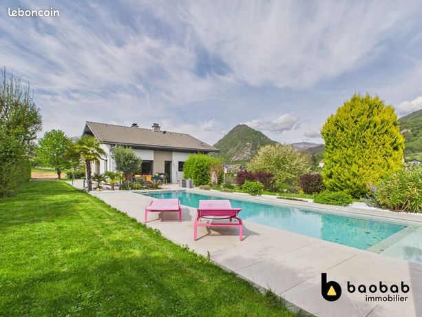 Maison 6 pièces 240 m²
