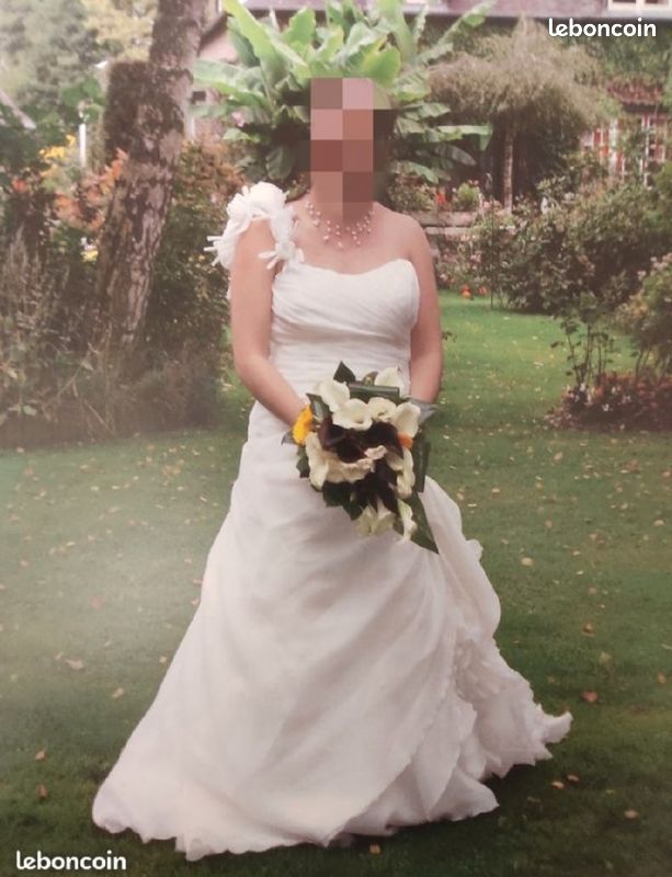 Robe de mariée Demetrios (image 1)