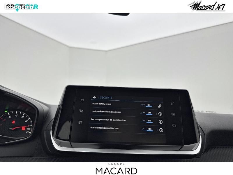 Peugeot 2008 1.2 PureTech 100ch S&S Active (image 30)