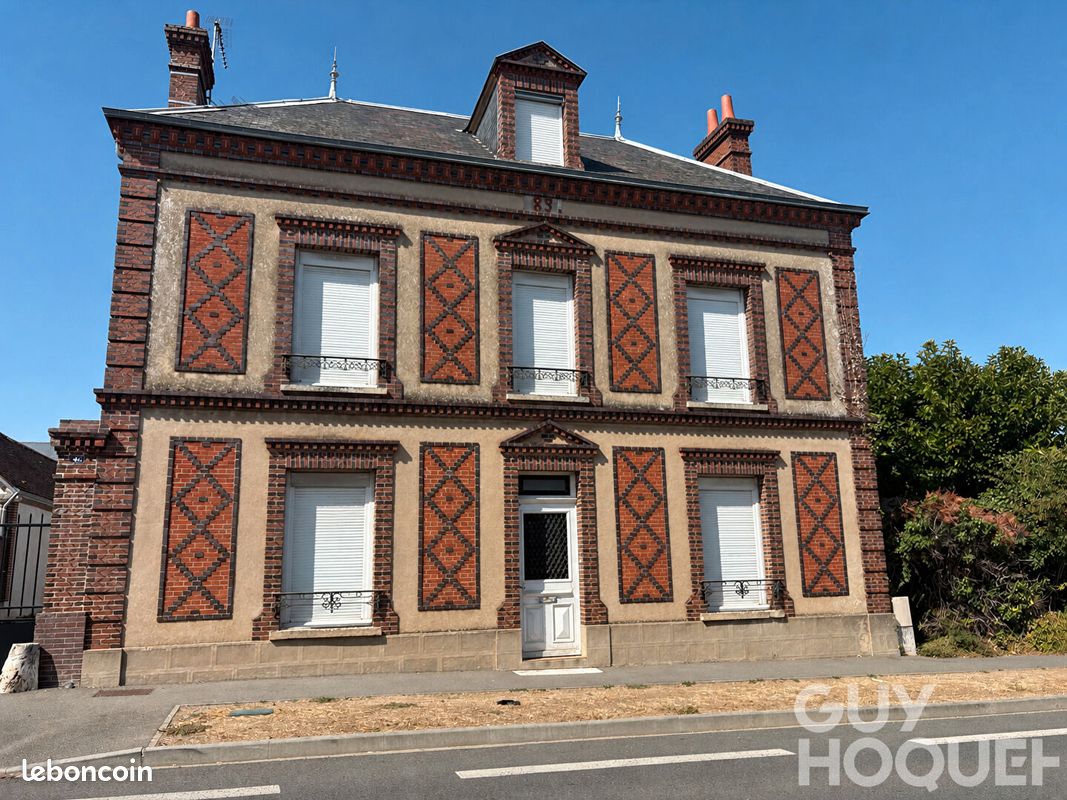 Maison 7 pièces 172 m² · à Châteaudun · 172 m² · 171 000 €