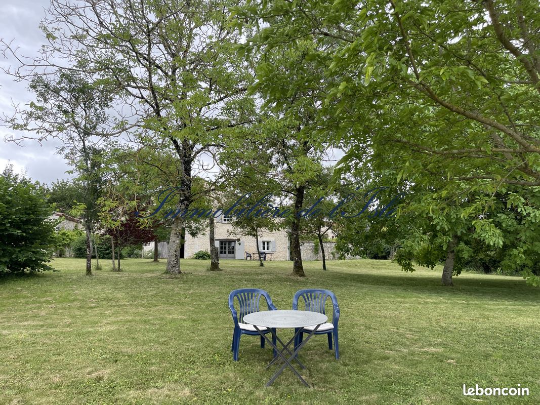 Maison 5 pièces 129 m² · à Nanteuil-Auriac-de-Bourzac · 129 m² · 192 600 €