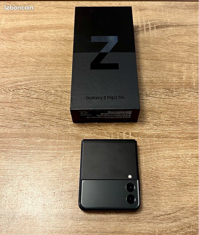 Samsung Galaxy Z Flip 3 5G- 128go - Très bon état (image 5)