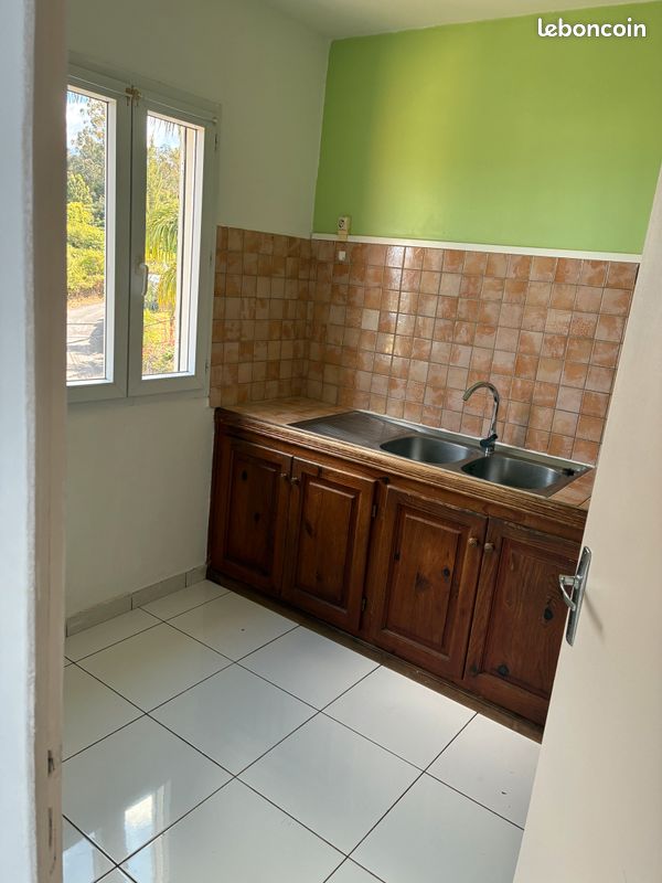 Appartement 1 pièce 20 m² · à Le Tampon · 20 m² · 640 €/mois