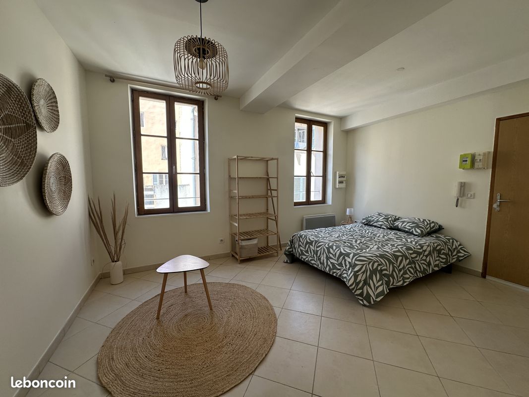 Appartement 1 pièce 25 m² · à Toulon · 25 m² · 570 €