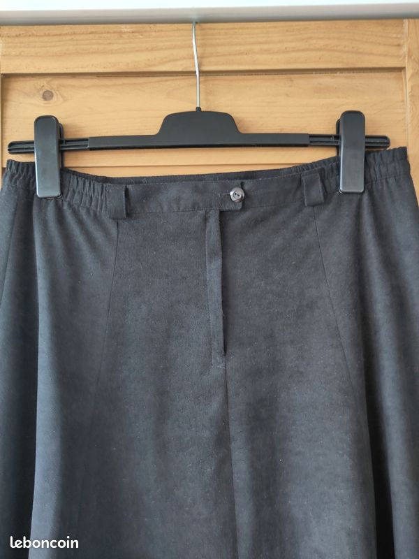 🖤 Jupe midi noire vintage 90's boutonnée 40/42 comme neuve - fabriquée en France – élégance rétro et confort absolu (image 5)