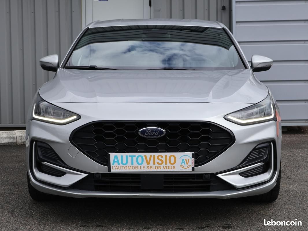Ford Focus 1.0 EcoBoost 155 S&S mHEV Powershift ST-Line X (image 2)