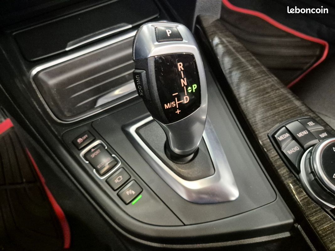 BMW SERIE 4 CABRIOLET F33 428i 245 ch Luxury A / REVISION A JOUR / BOITIER ETHANOL HOMOLOGUE (image 31)