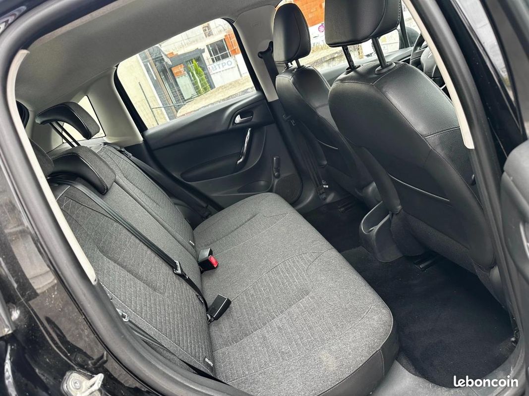 Citroen C3 GENERATION-II 1.6 BLUEHDI 75 FEEL EDITION (image 7)