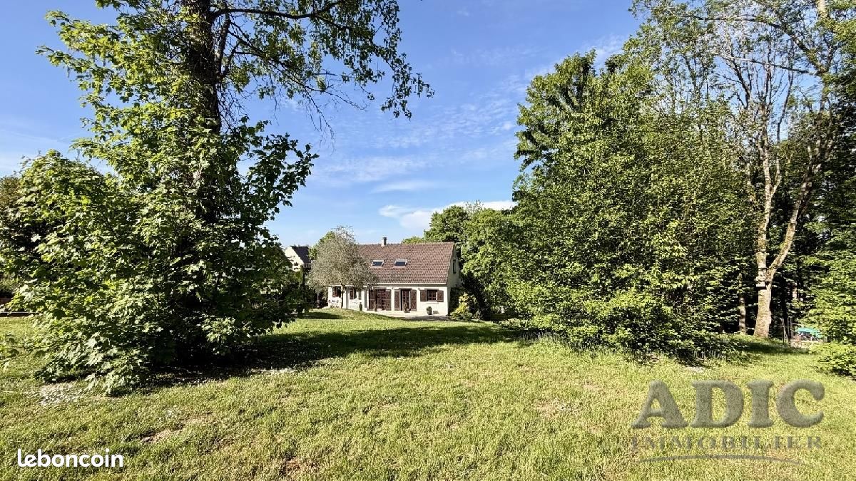 Maison 6 pièces 135 m² · à Dammartin-en-Goële · 135 m² · 385 000 €