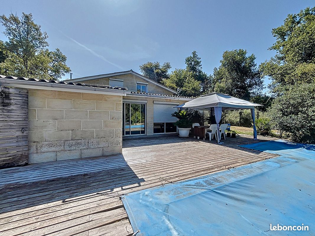 Maison 5 pièces 269 m² · à Saint-André-de-Cubzac · 269 m² · 297 500 €